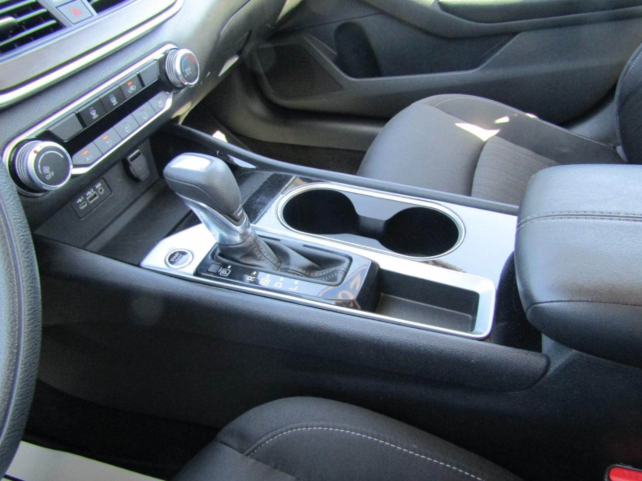 Nissan Altima 2.5 SV Sedan 2024