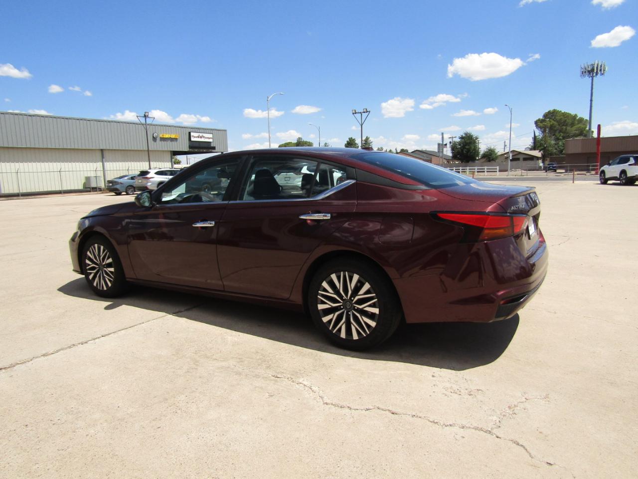 Nissan Altima 2.5 SV Sedan 2024