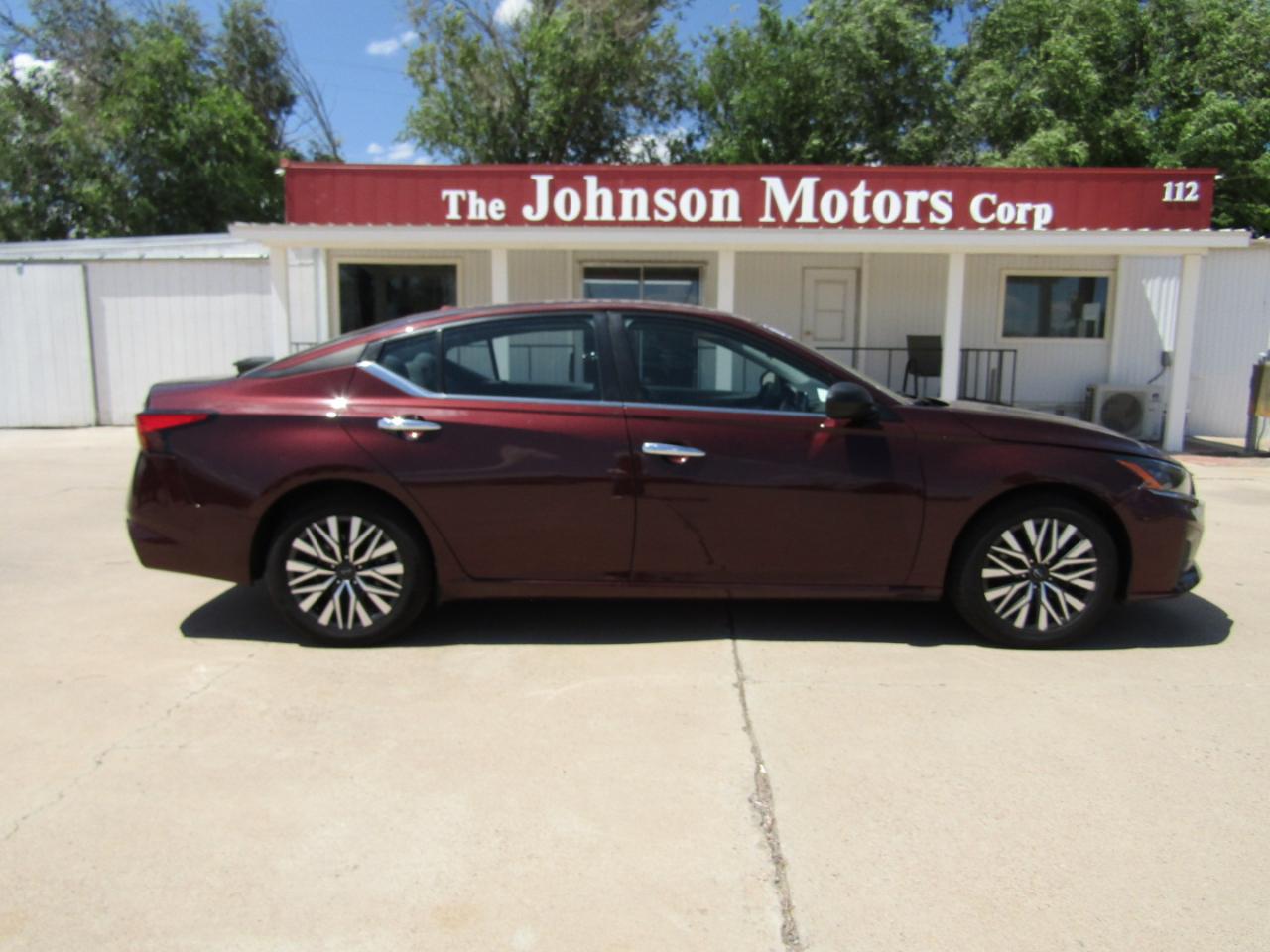 Nissan Altima 2.5 SV Sedan 2024