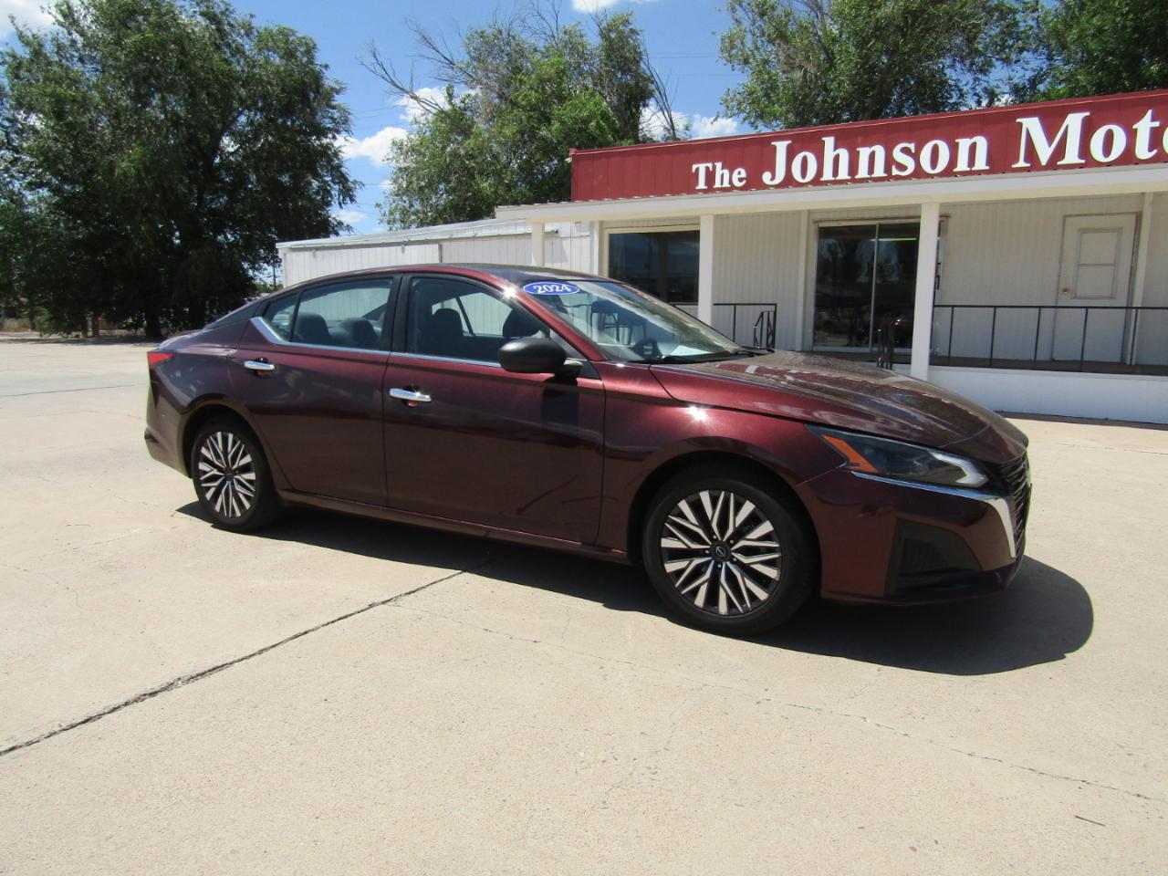 Nissan Altima 2.5 SV Sedan 2024