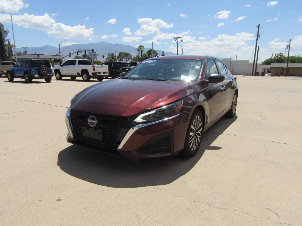 Nissan Altima 2.5 SV Sedan 2024