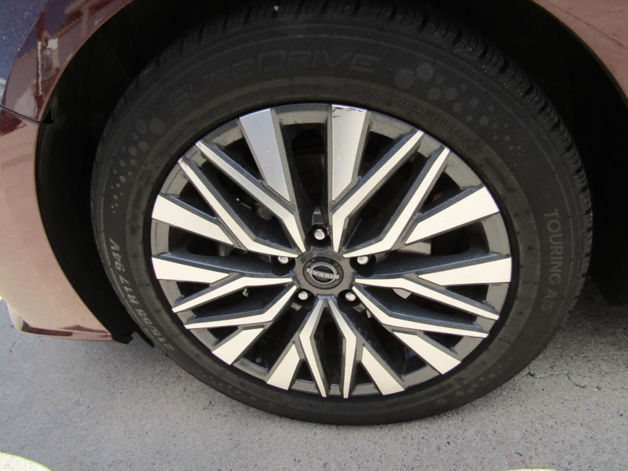 Nissan Altima 2.5 SV Sedan 2024