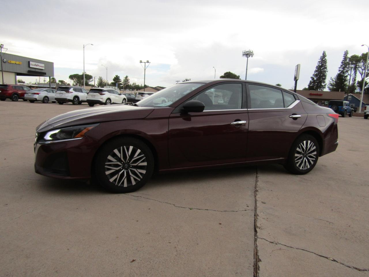 Nissan Altima 2.5 SV Sedan 2024