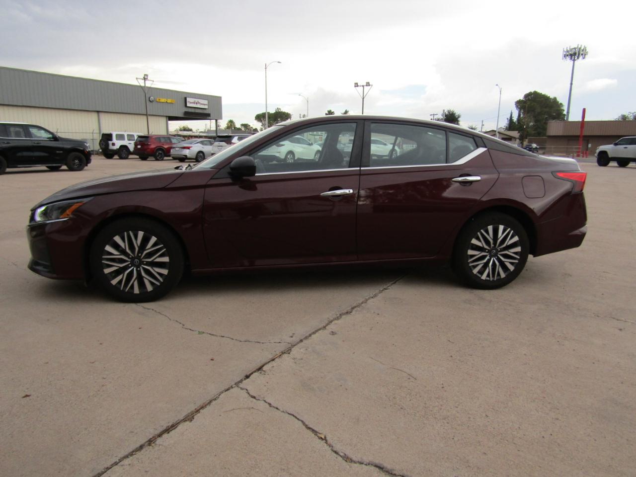 Nissan Altima 2.5 SV Sedan 2024