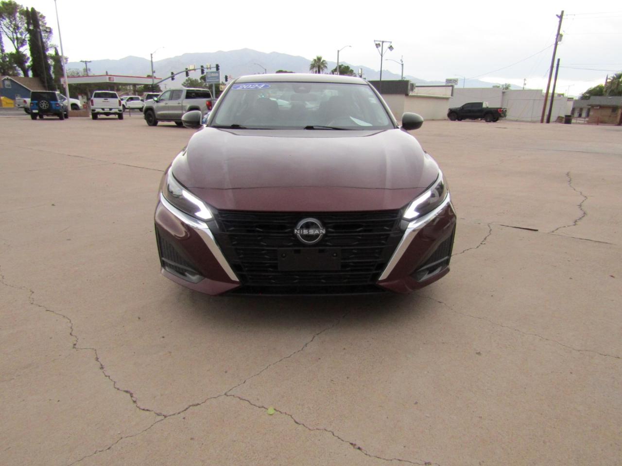Nissan Altima 2.5 SV Sedan 2024