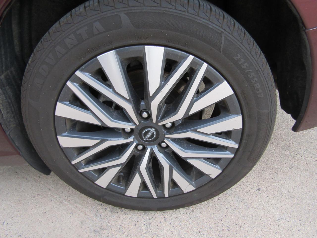 Nissan Altima 2.5 SV Sedan 2024