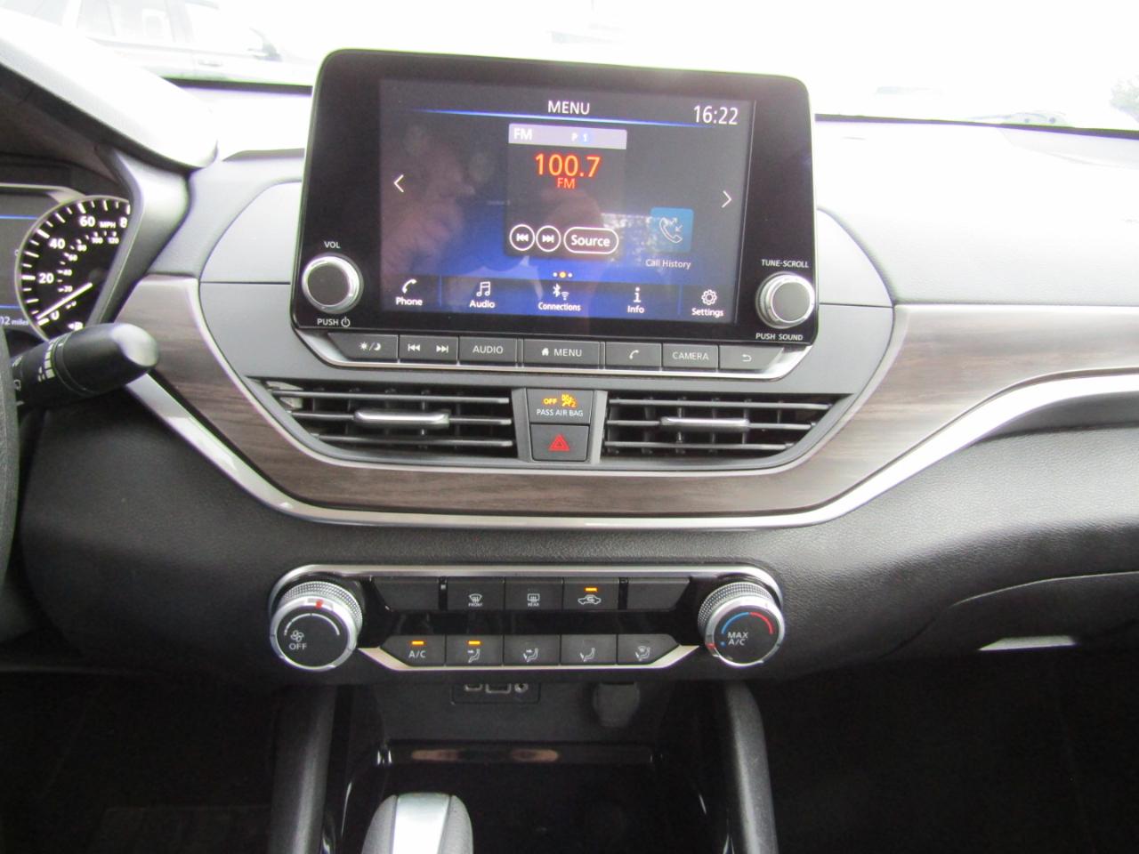 Nissan Altima 2.5 SV Sedan 2024