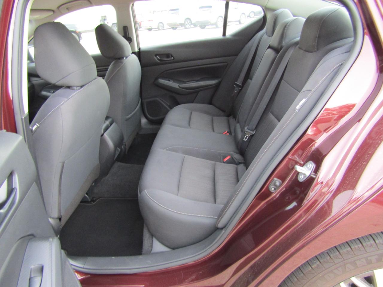 Nissan Altima 2.5 SV Sedan 2024