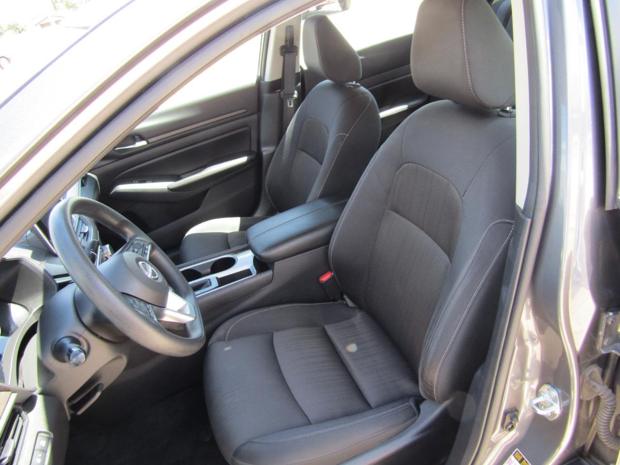 Nissan Altima 2.5 SV Sedan 2024