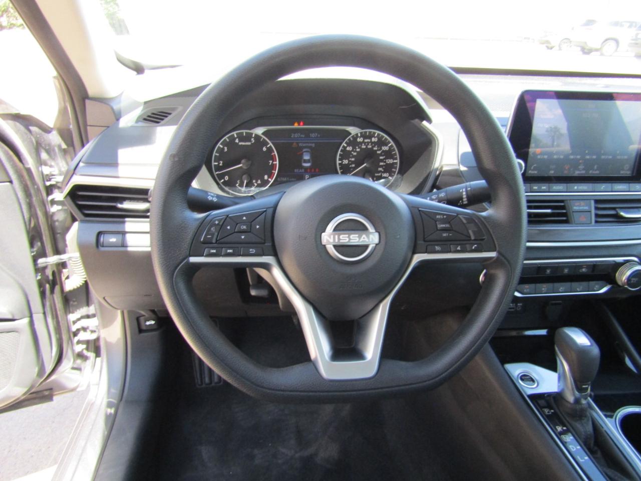 Nissan Altima 2.5 SV Sedan 2024