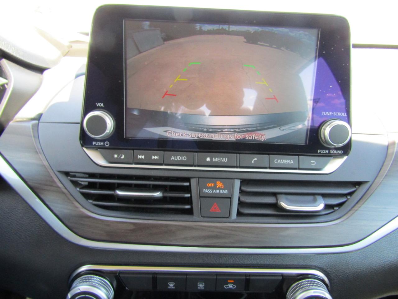 Nissan Altima 2.5 SV Sedan 2024