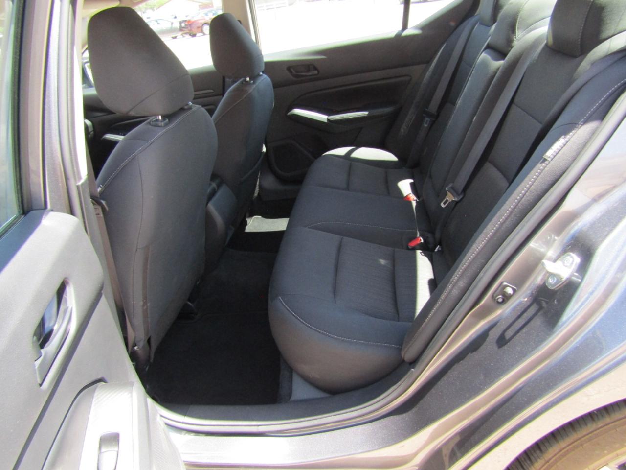 Nissan Altima 2.5 SV Sedan 2024