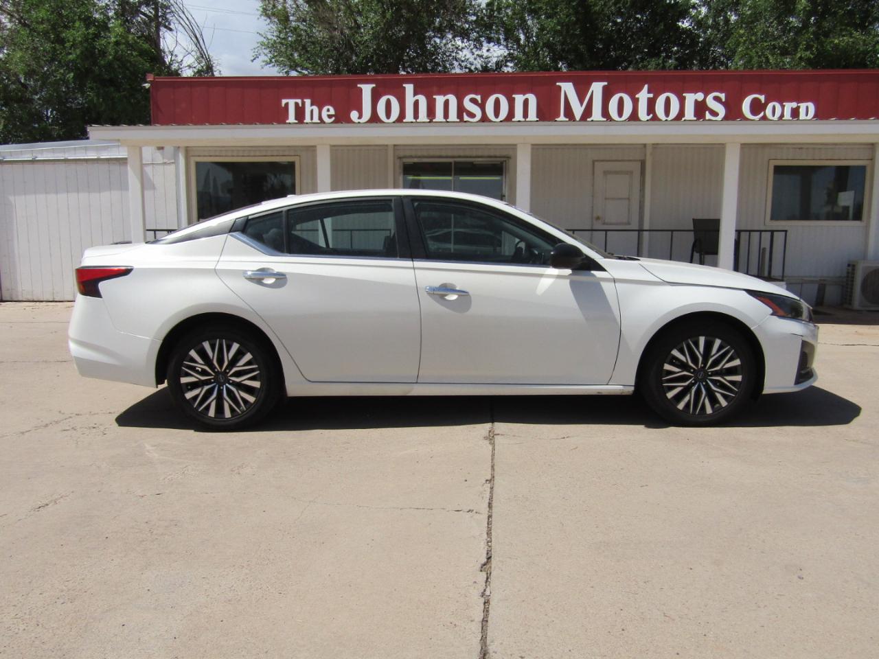 Nissan Altima 2.5 SV Sedan 2024