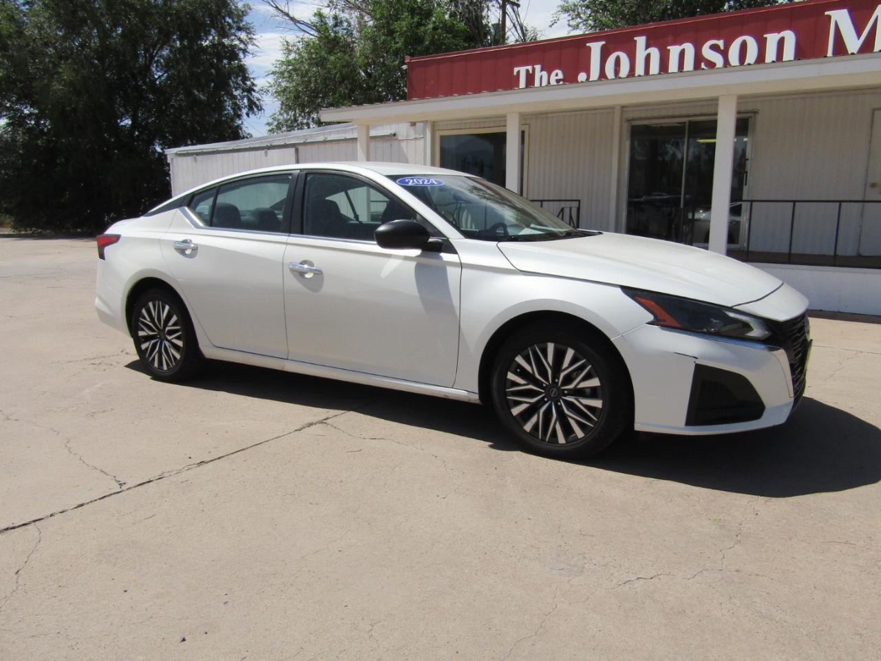 Nissan Altima 2.5 SV Sedan 2024