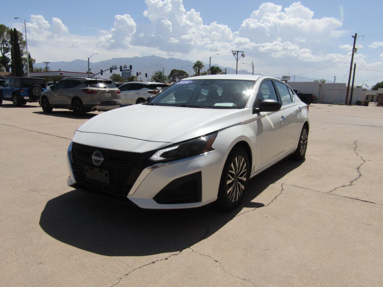Nissan Altima 2.5 SV Sedan 2024