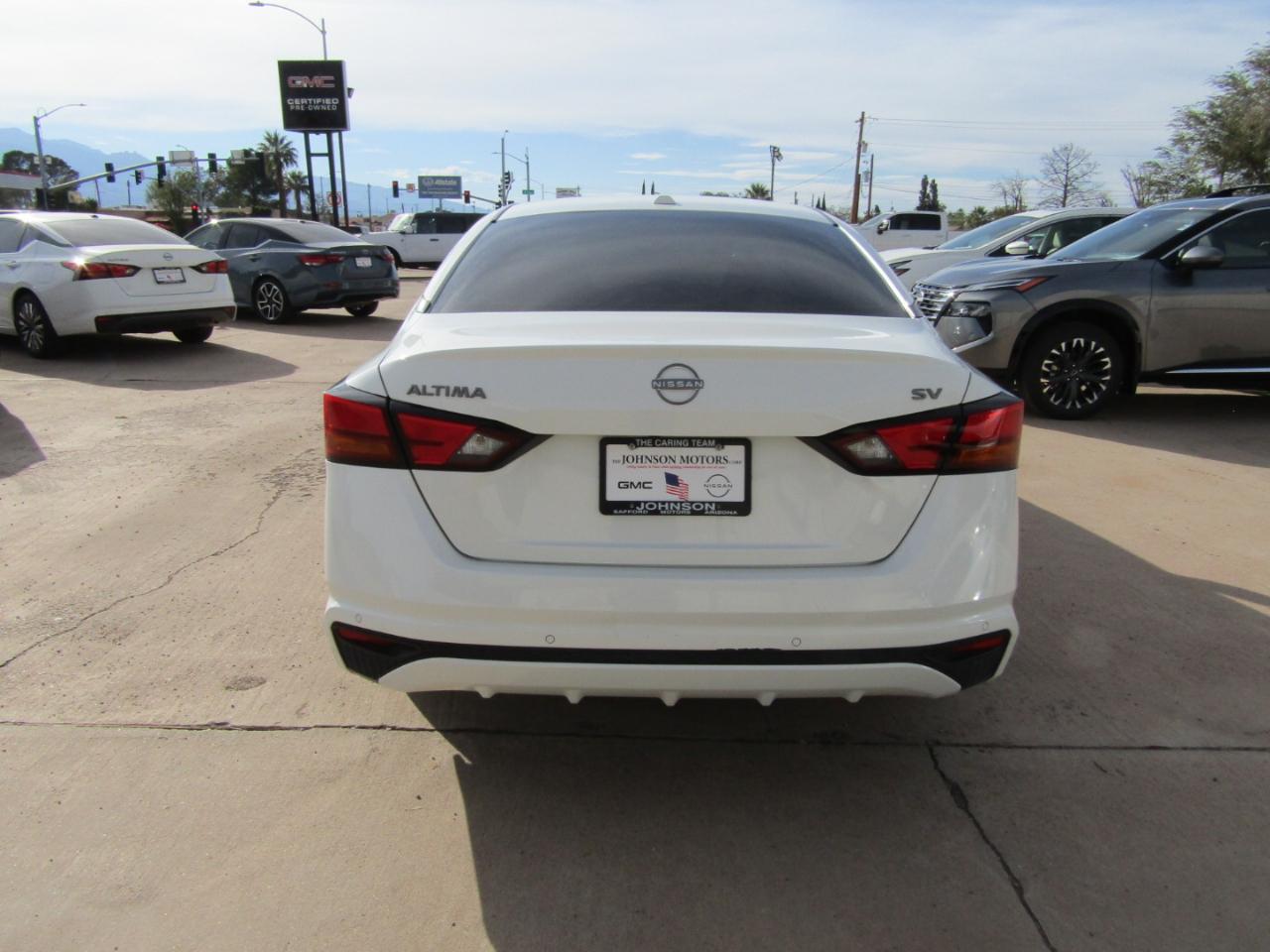 Nissan Altima 2.5 SV Sedan 2024