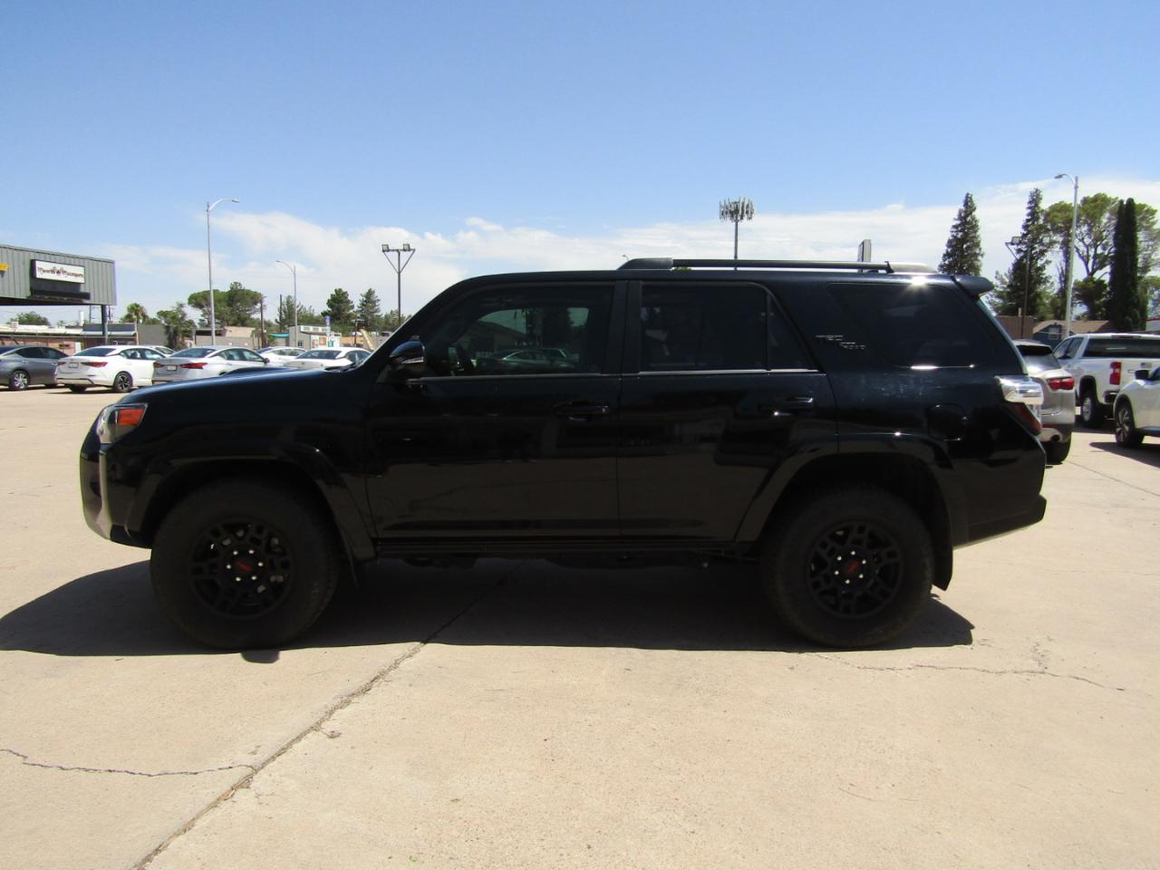 Toyota 4Runner TRD Off Road 4WD (Natl) 2024