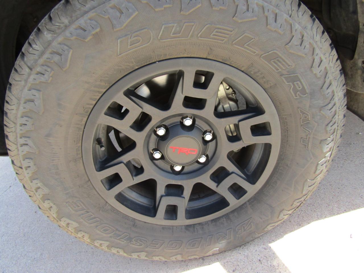 Toyota 4Runner TRD Off Road 4WD (Natl) 2024
