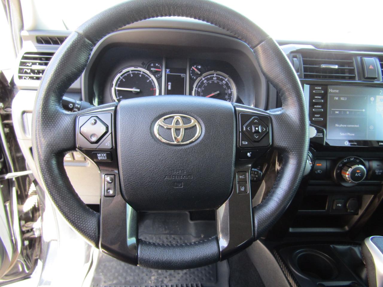 Toyota 4Runner TRD Off Road 4WD (Natl) 2024