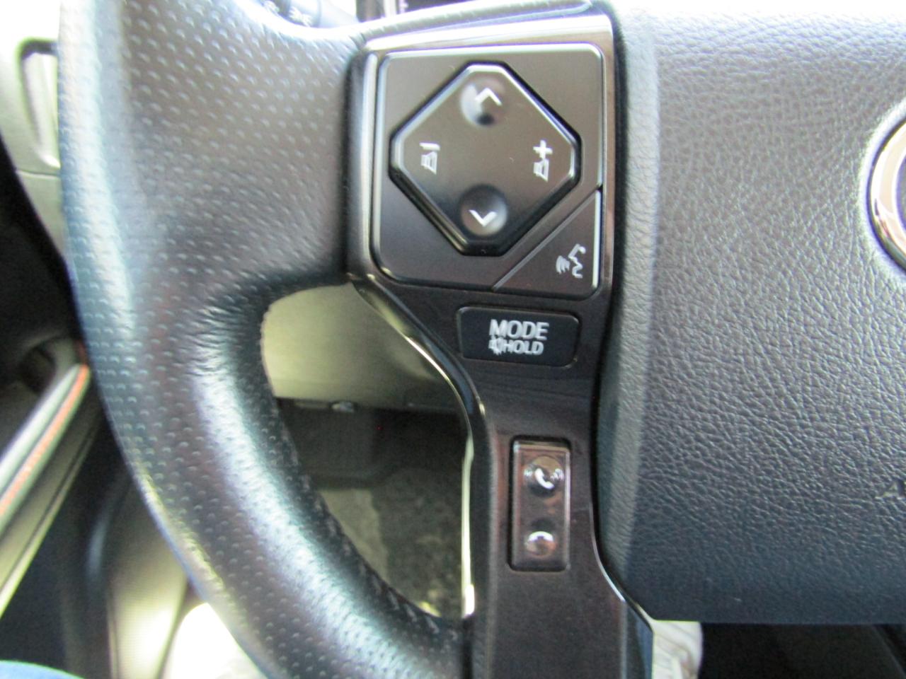 Toyota 4Runner TRD Off Road 4WD (Natl) 2024