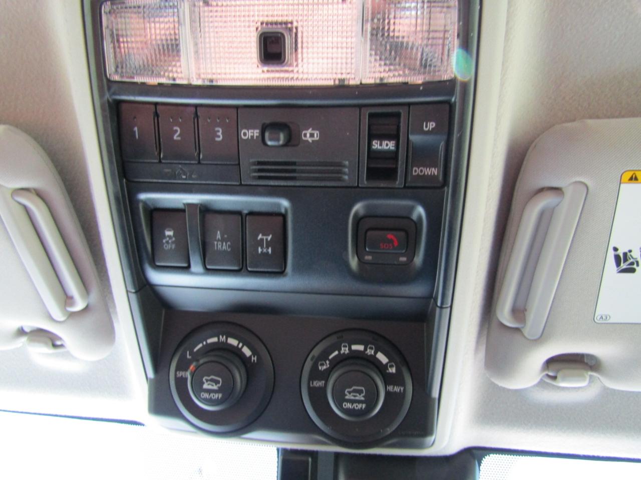 Toyota 4Runner TRD Off Road 4WD (Natl) 2024