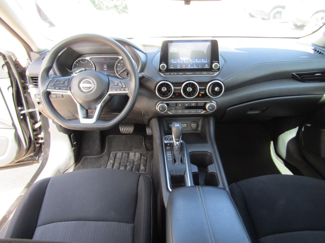 Nissan Sentra SV CVT 2024