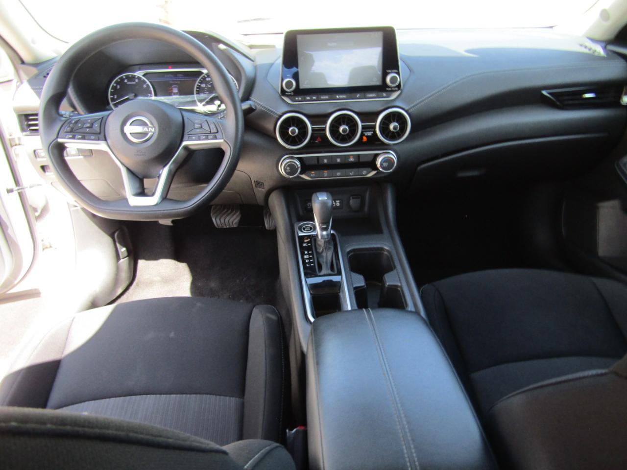Nissan Sentra SV CVT 2024