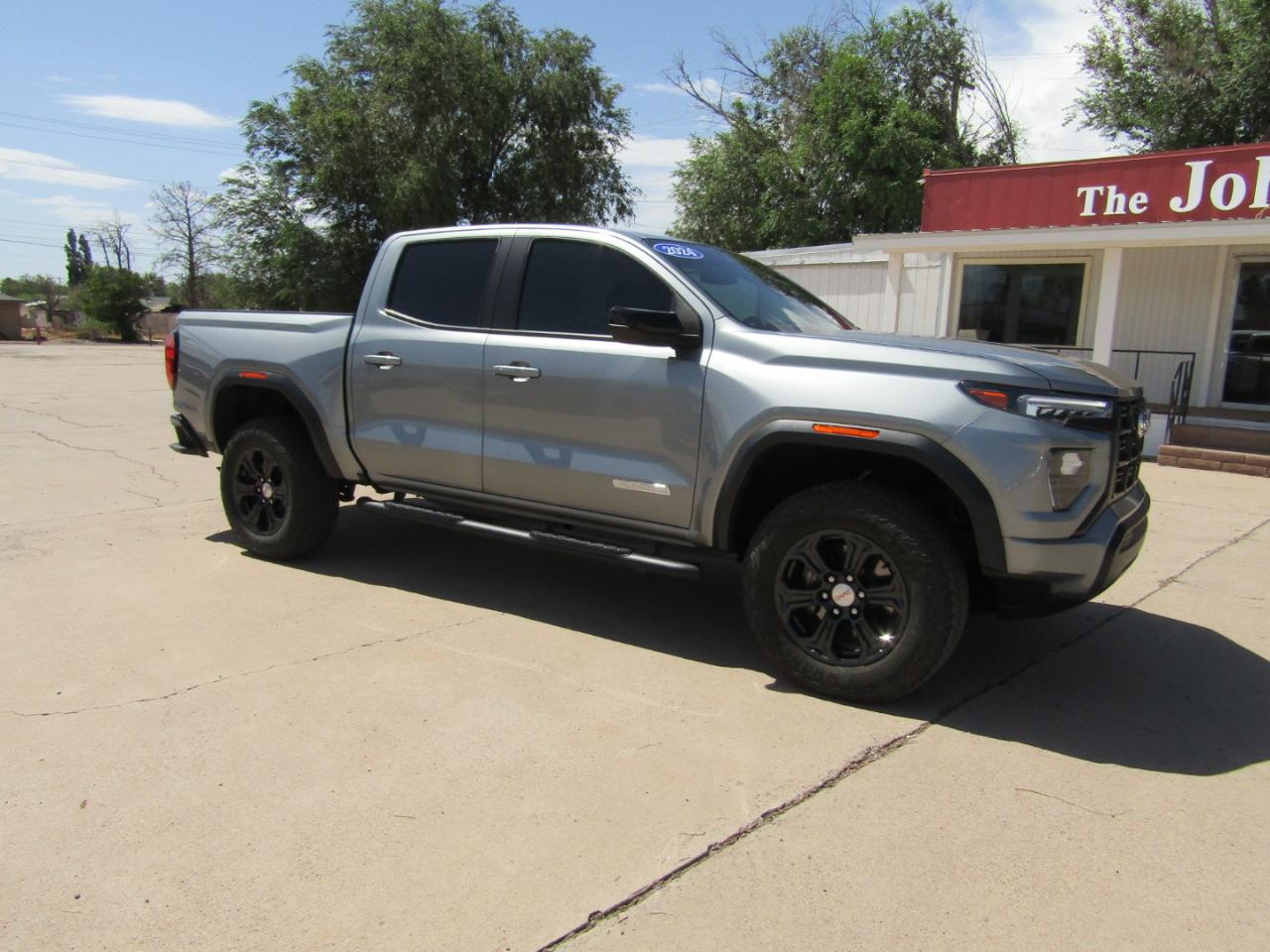 GMC Canyon 2WD Crew Cab Elevation 2024
