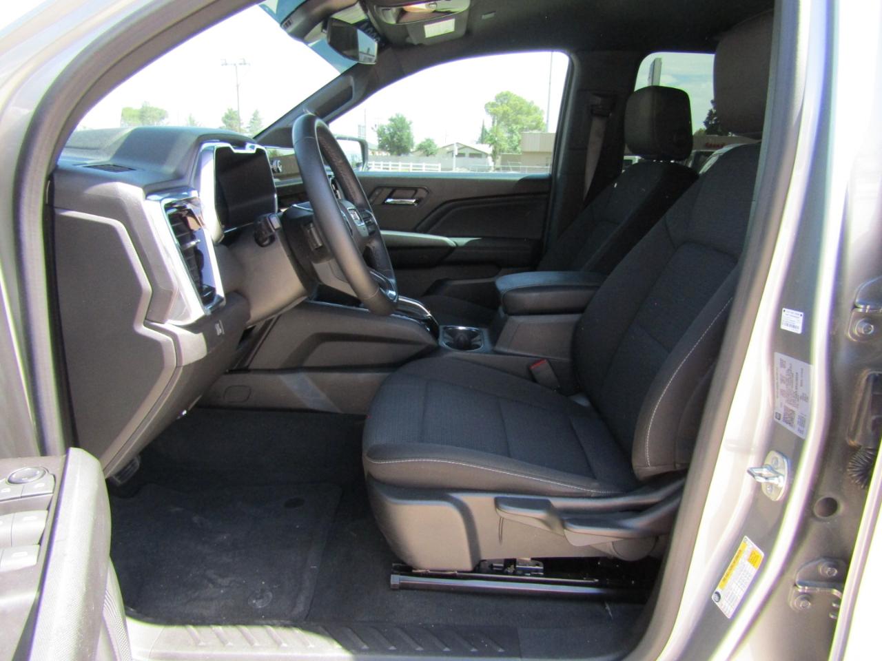 GMC Canyon 2WD Crew Cab Elevation 2024