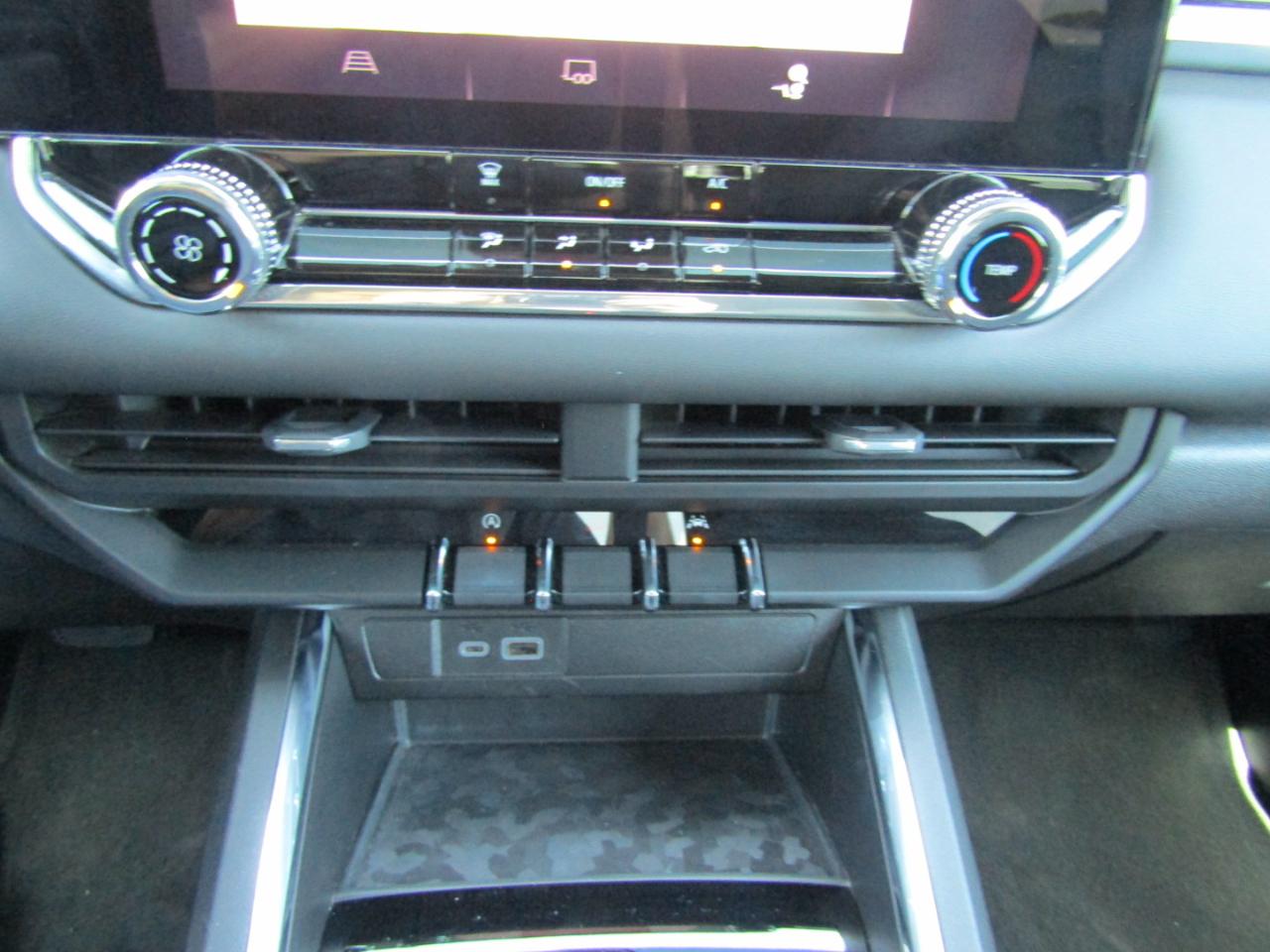 GMC Canyon 2WD Crew Cab Elevation 2024