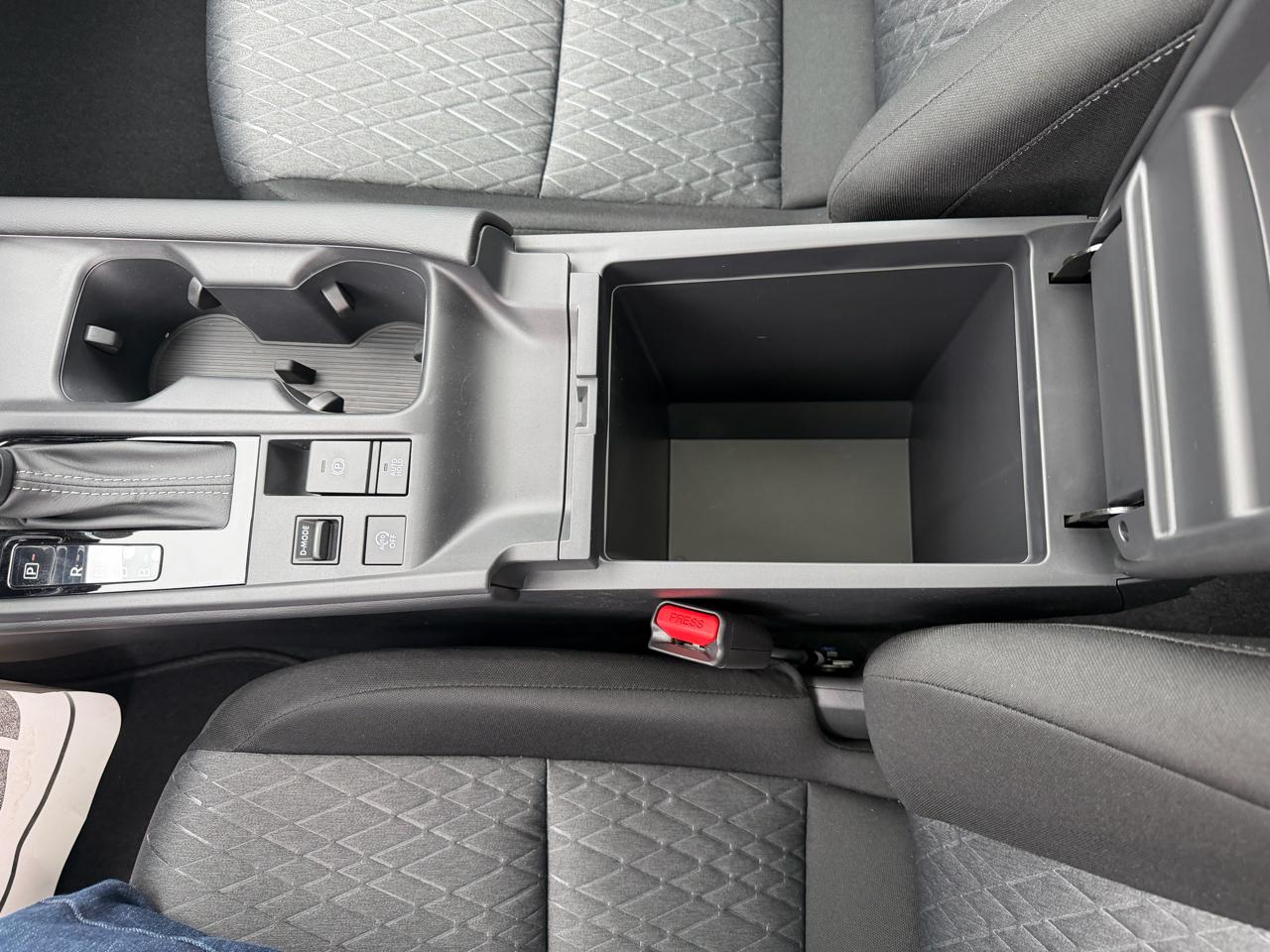 Nissan Sentra SV Sedan 2026