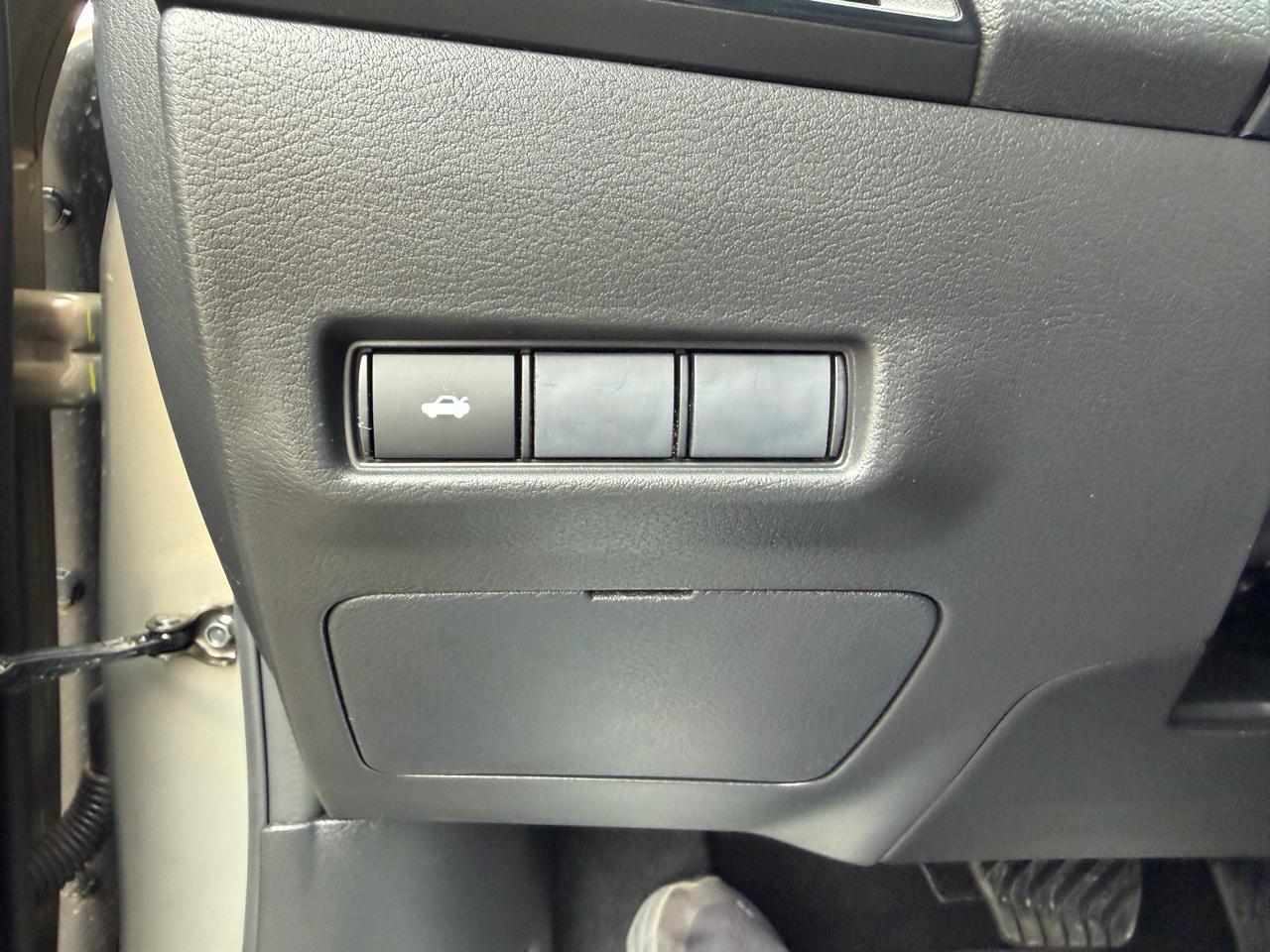 Nissan Sentra SV Sedan 2026