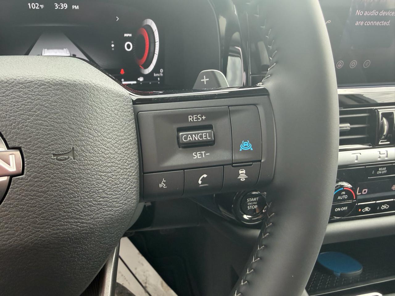 Nissan Pathfinder Platinum 2WD 2026