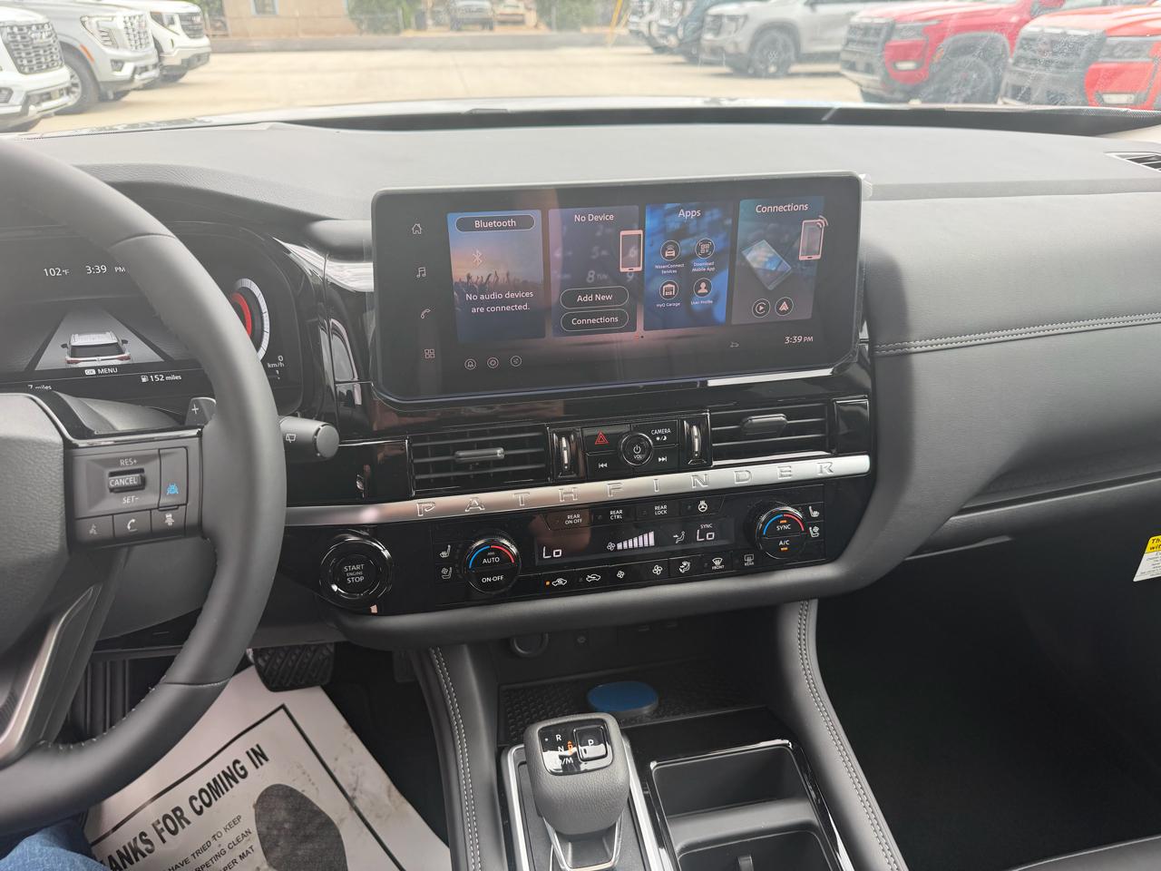 Nissan Pathfinder Platinum 2WD 2026