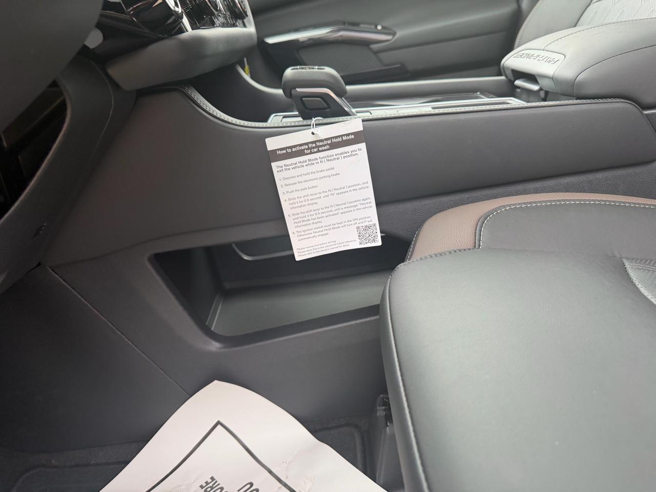 Nissan Pathfinder Platinum 2WD 2026