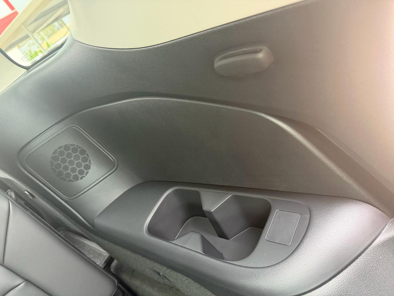 Nissan Pathfinder Platinum 2WD 2026