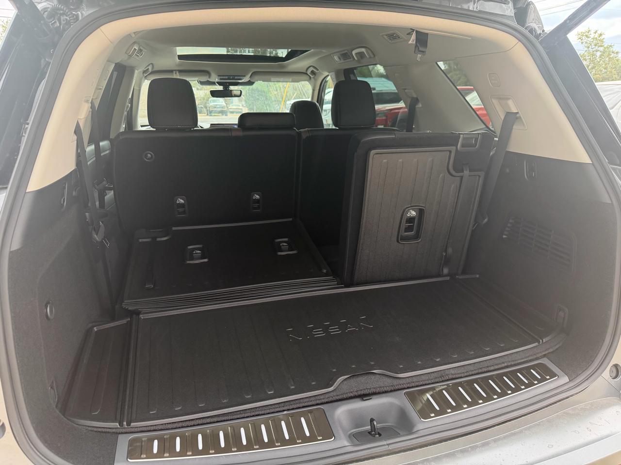 Nissan Pathfinder Platinum 2WD 2026