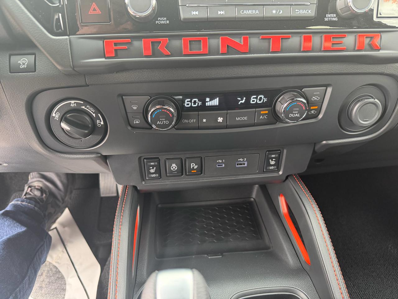 Nissan Frontier Crew Cab 4x4 PRO-4X 2026
