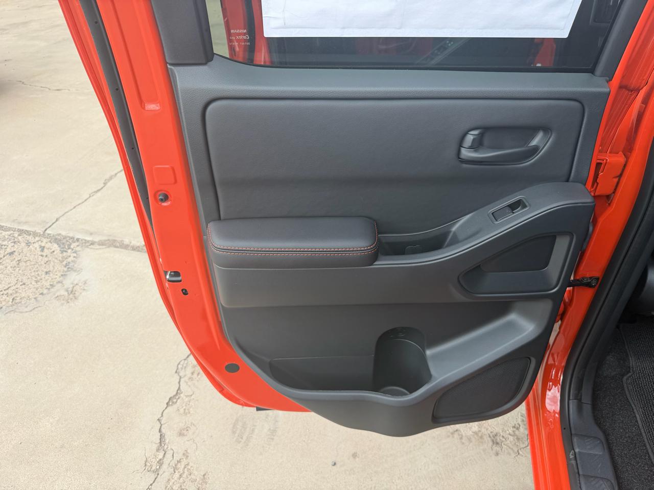Nissan Frontier Crew Cab 4x4 PRO-4X 2026