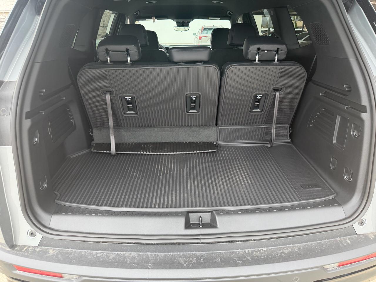 GMC Acadia FWD 4dr Elevation 2026