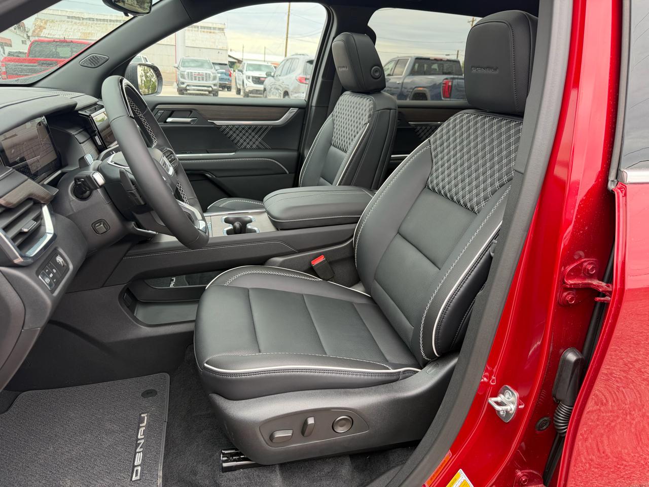 GMC Acadia FWD 4dr Denali 2026