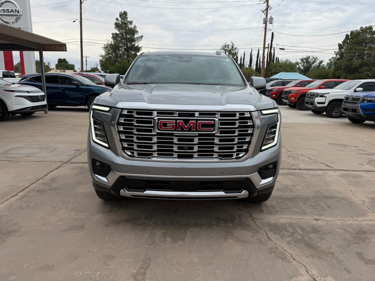 2026 GMC Yukon Denali - Photo 9