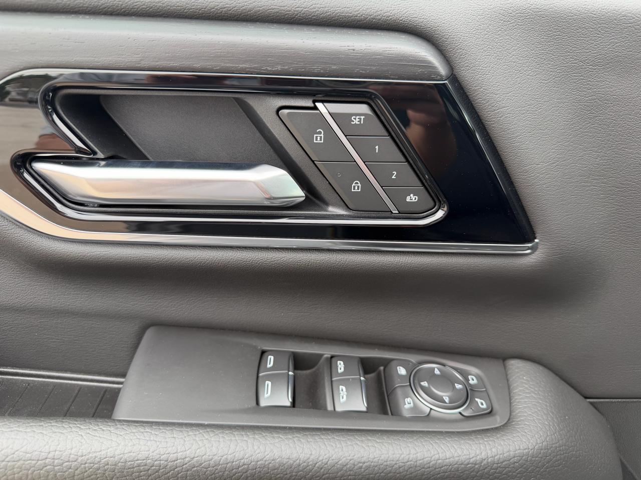 2026 GMC Yukon Denali - Photo 11