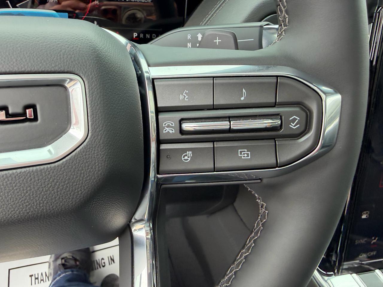 2026 GMC Yukon Denali - Photo 20
