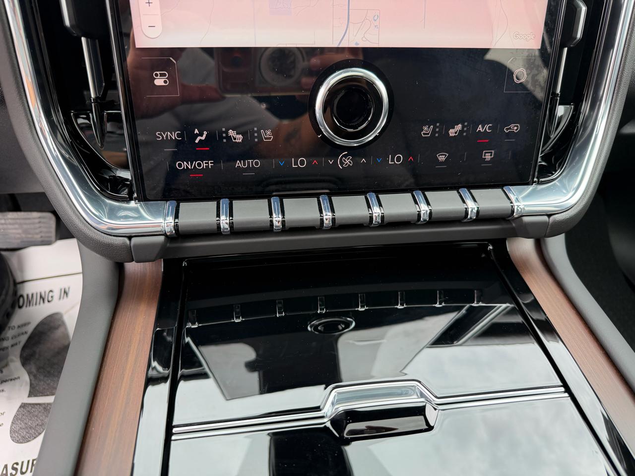 2026 GMC Yukon Denali - Photo 23