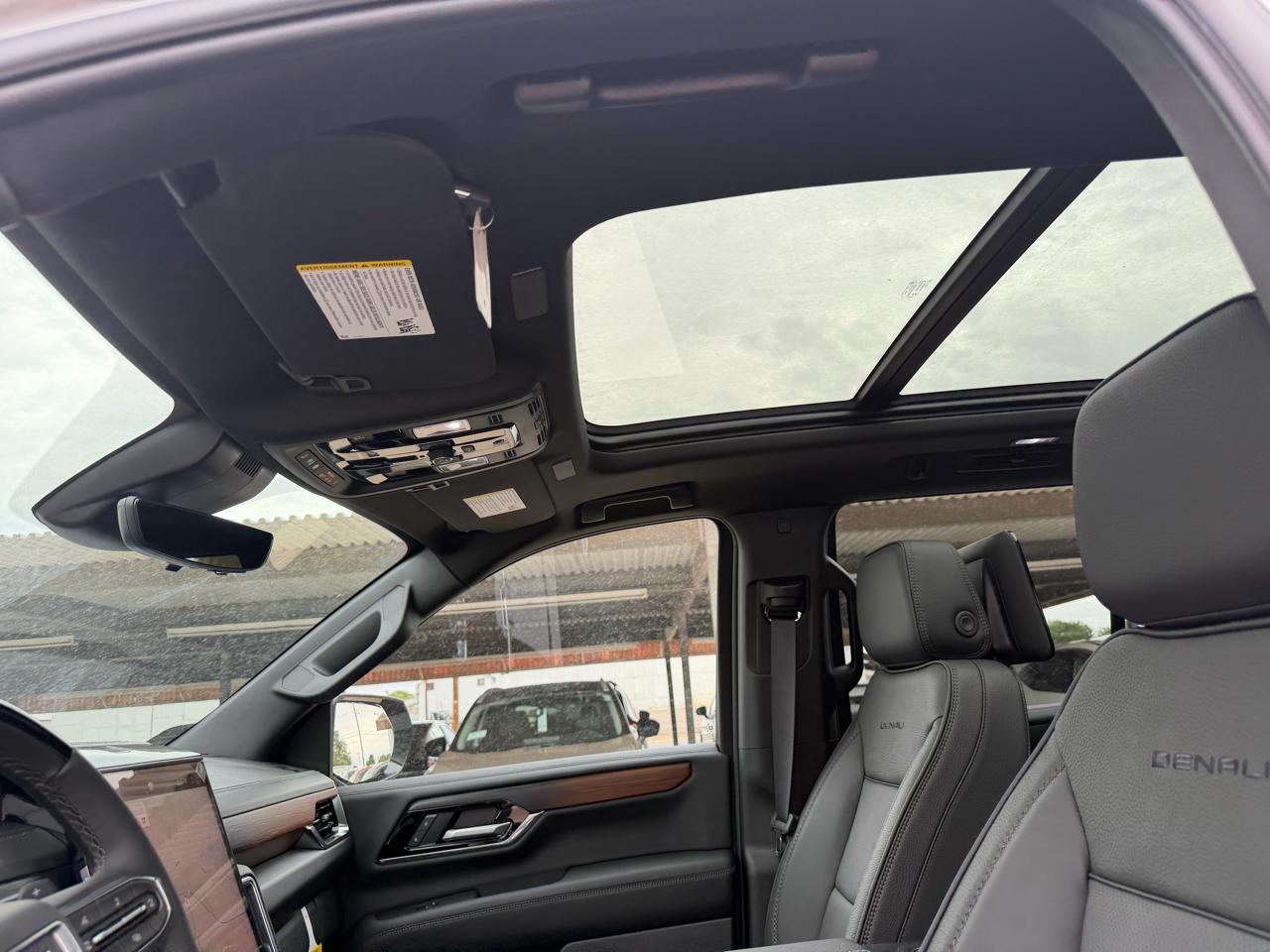 2026 GMC Yukon Denali - Photo 30