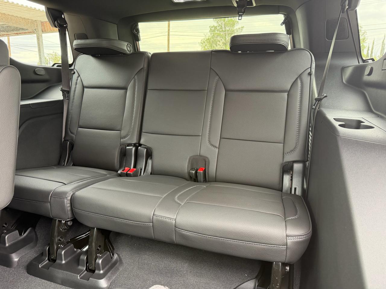 2026 GMC Yukon Denali - Photo 36
