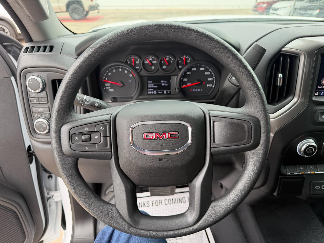 GMC Sierra 1500 4WD Crew Cab 147" Pro 2026
