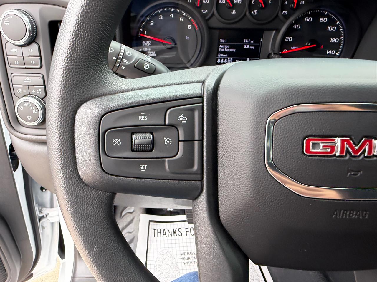 GMC Sierra 1500 4WD Crew Cab 147" Pro 2026