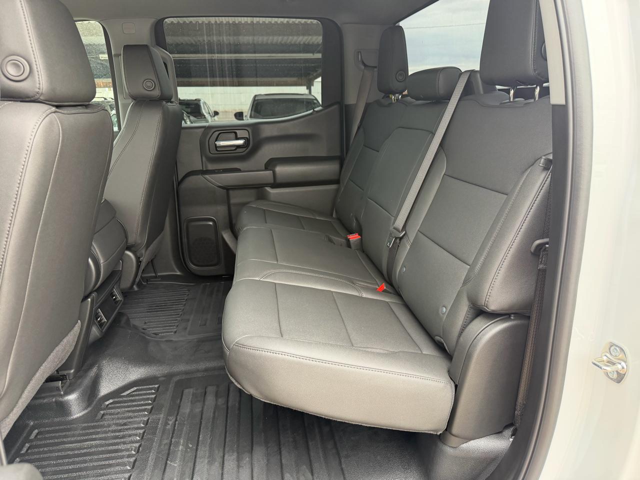 GMC Sierra 1500 4WD Crew Cab 147" Pro 2026